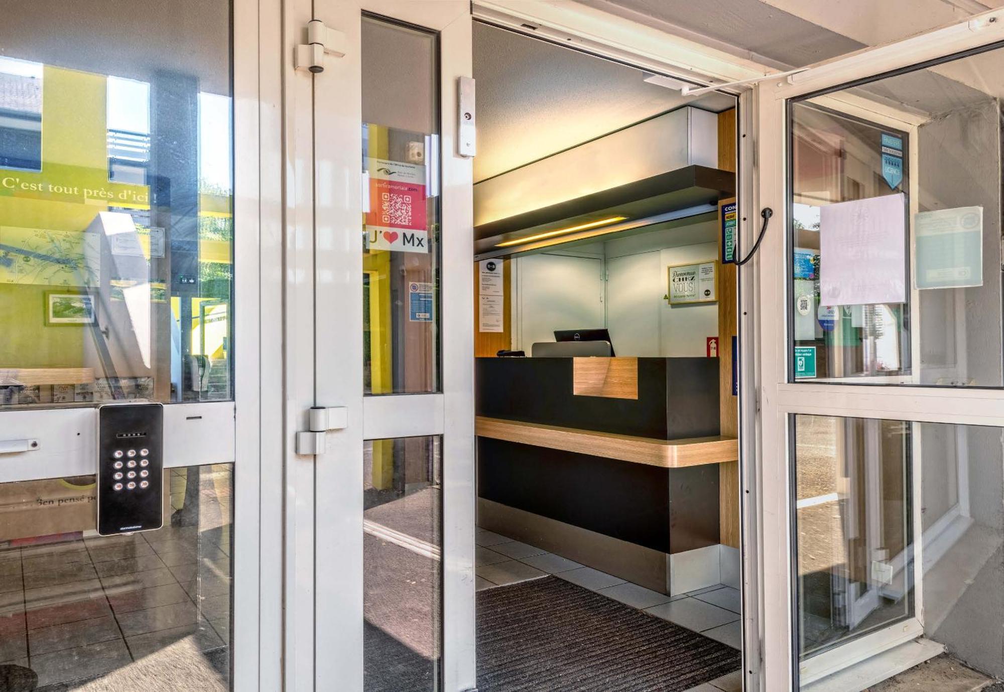 B&B Hotel Morlaix Saint-Martin-des-Champs  Екстериор снимка