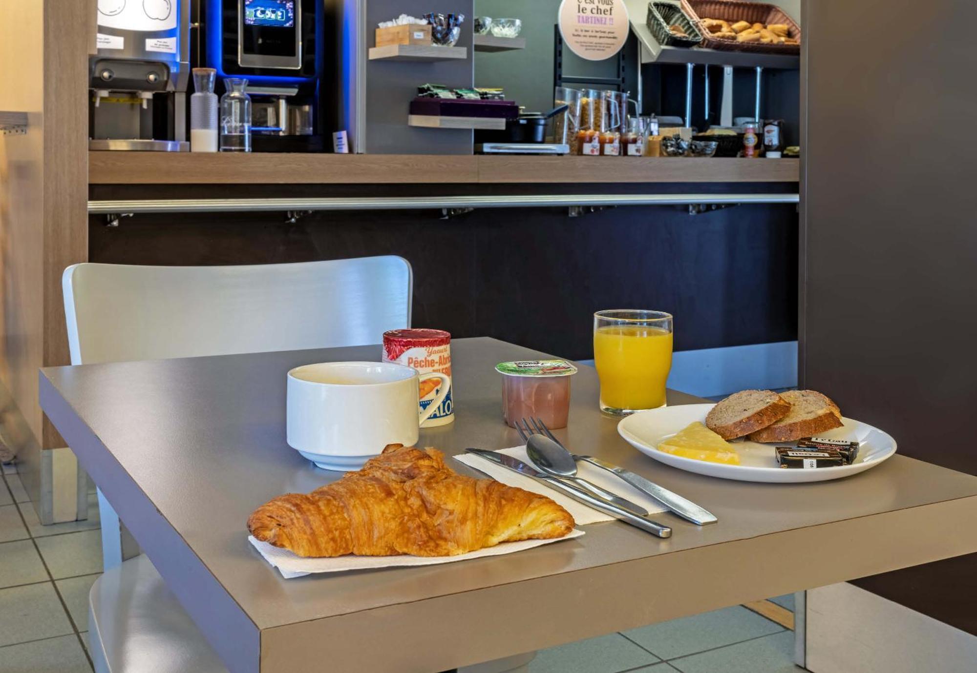 B&B Hotel Morlaix Saint-Martin-des-Champs  Екстериор снимка