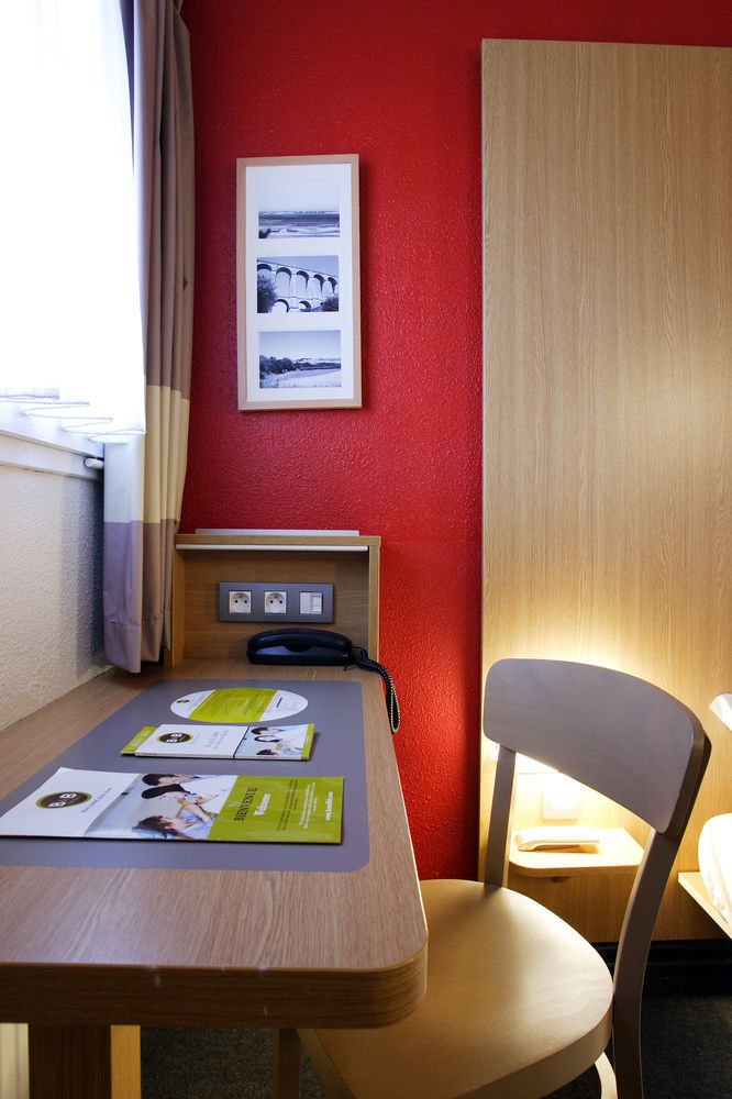 B&B Hotel Morlaix Saint-Martin-des-Champs  Екстериор снимка