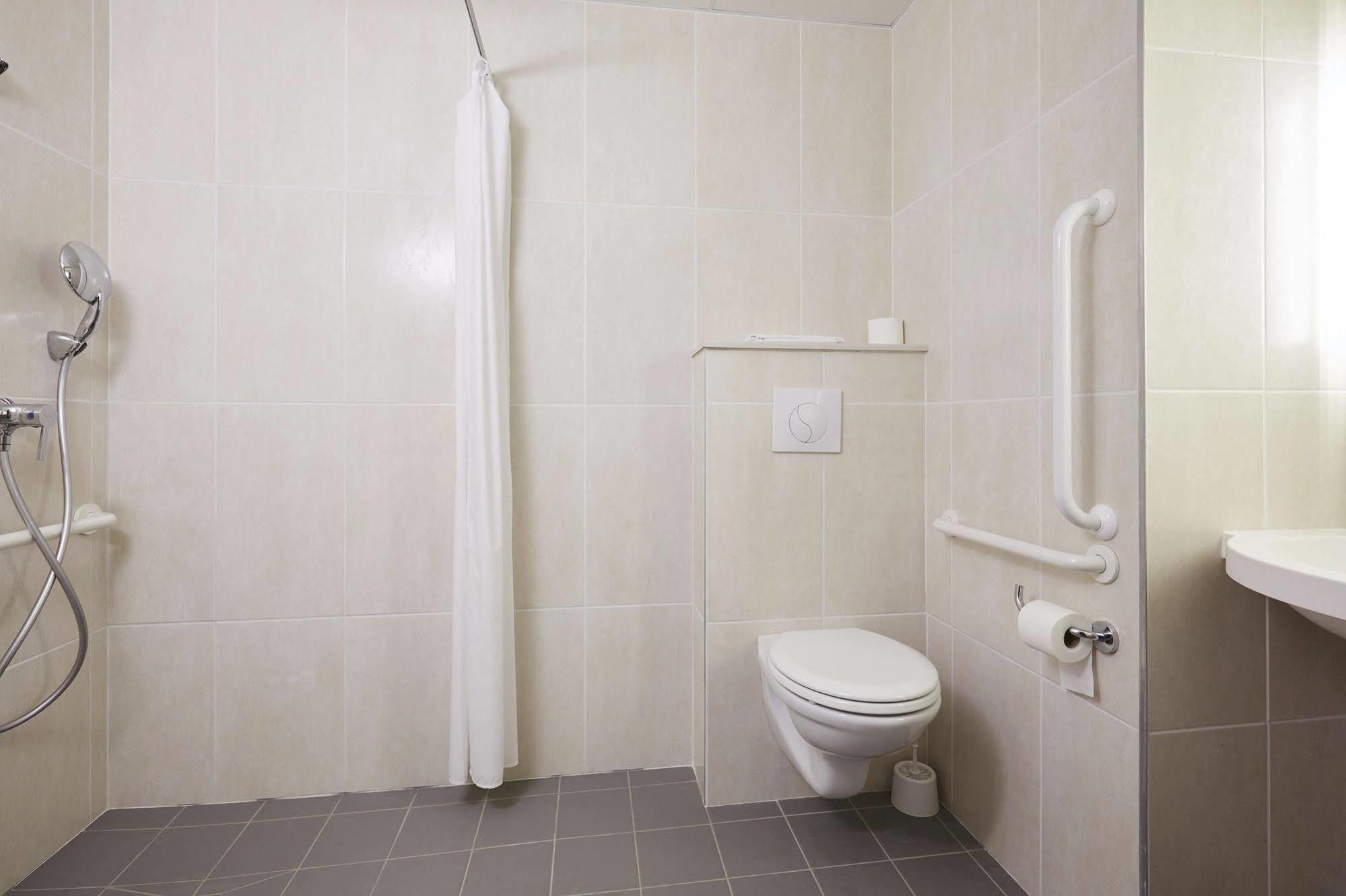 B&B Hotel Morlaix Saint-Martin-des-Champs  Екстериор снимка